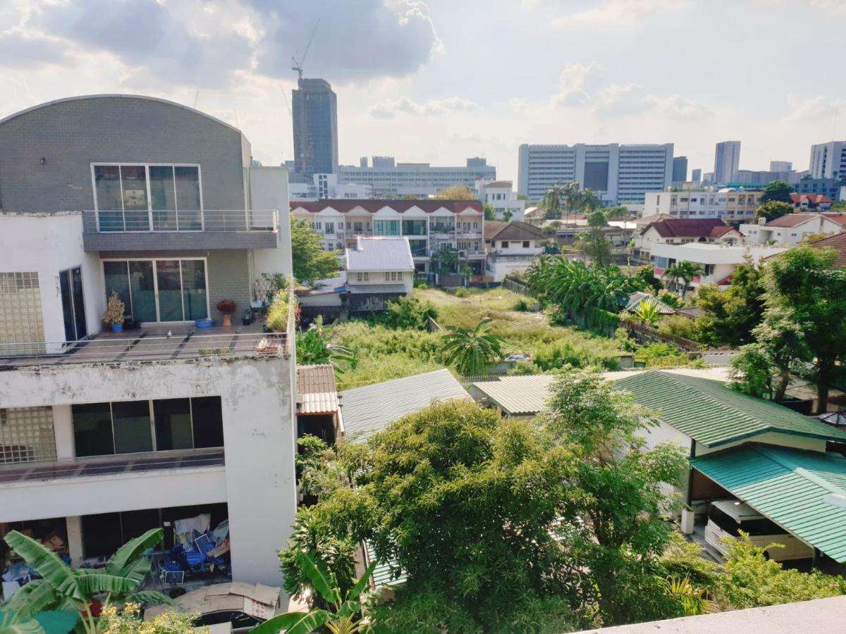 Kru Nat'S Bed & Breakfast W/ Private Rooms & Gym Bangkok Exterior foto