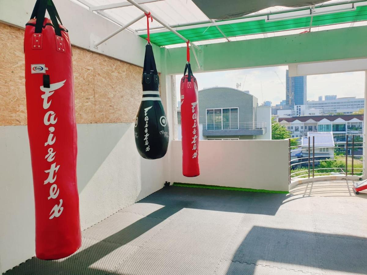 Kru Nat'S Bed & Breakfast W/ Private Rooms & Gym Bangkok Exterior foto