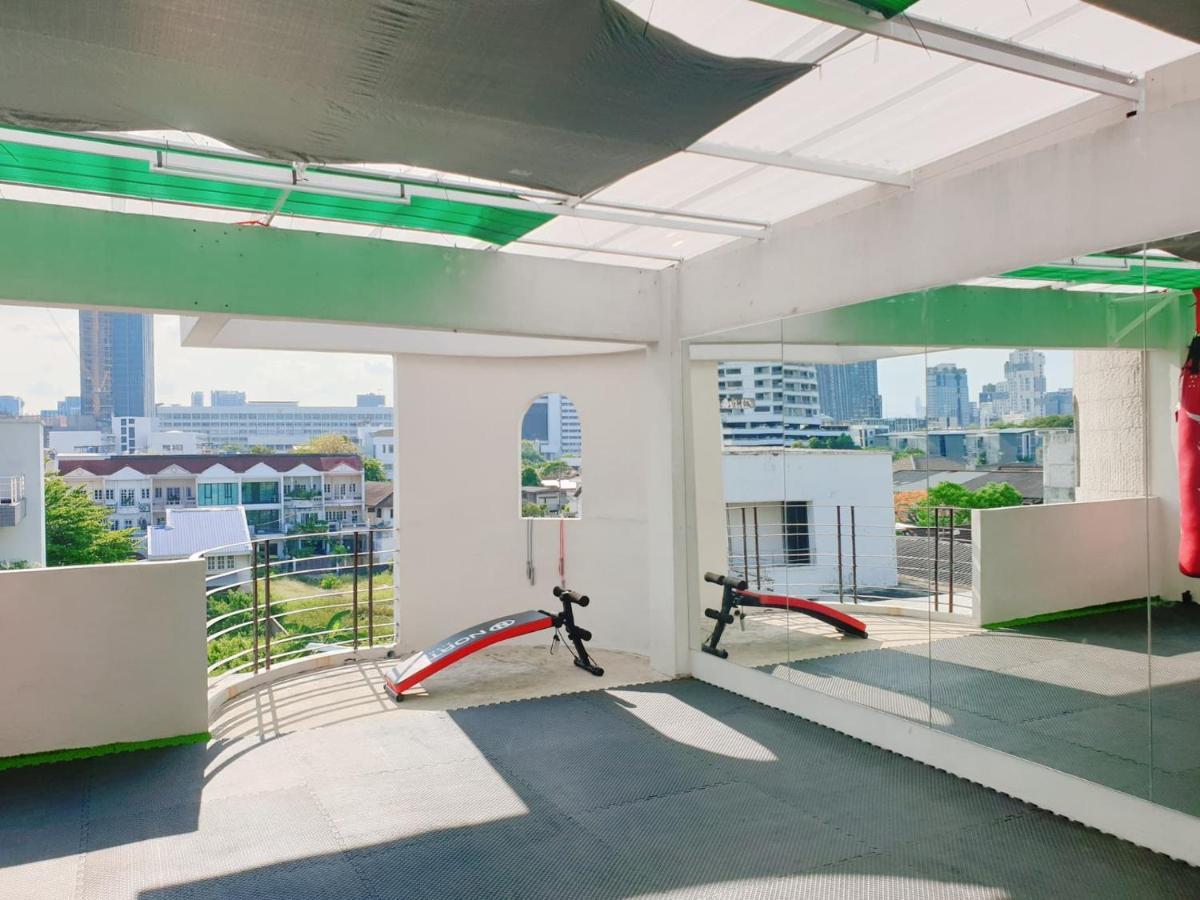 Kru Nat'S Bed & Breakfast W/ Private Rooms & Gym Bangkok Exterior foto