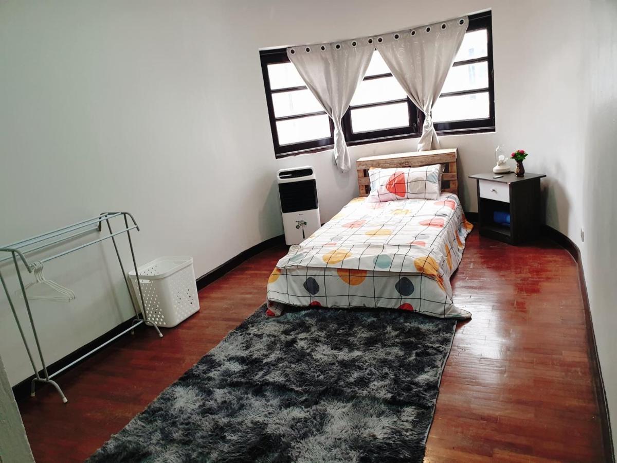 Kru Nat'S Bed & Breakfast W/ Private Rooms & Gym Bangkok Exterior foto